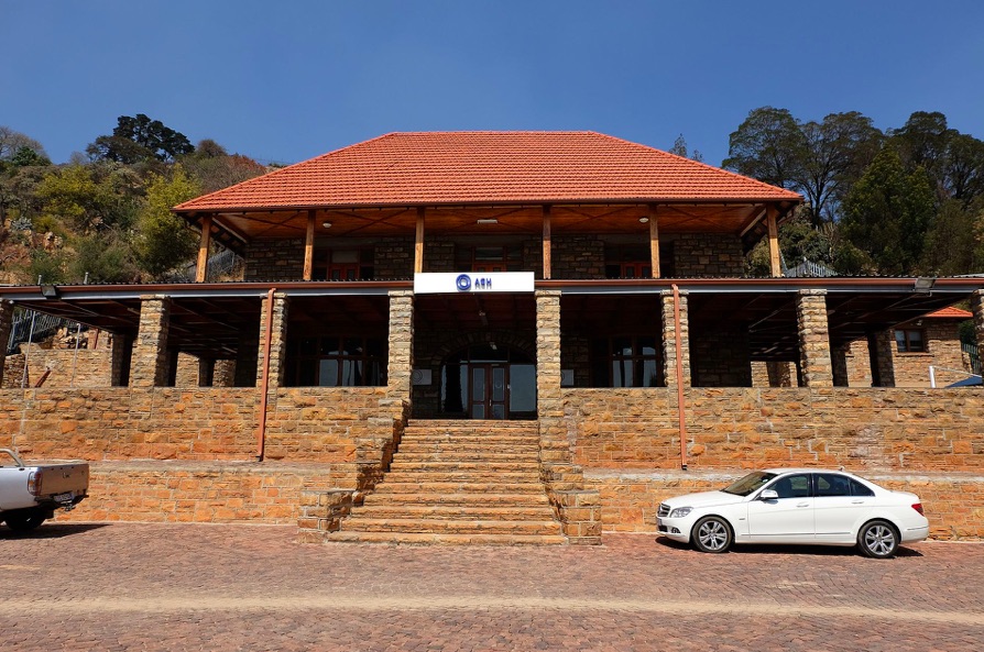 36 Houghton Drive via Wikipedia.jpg The Heritage Portal